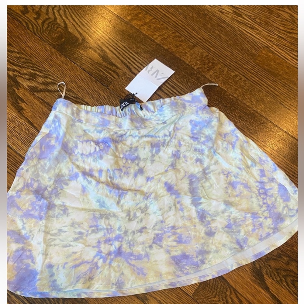 Zara silky skirt purple and green and white size medium. Only worn once